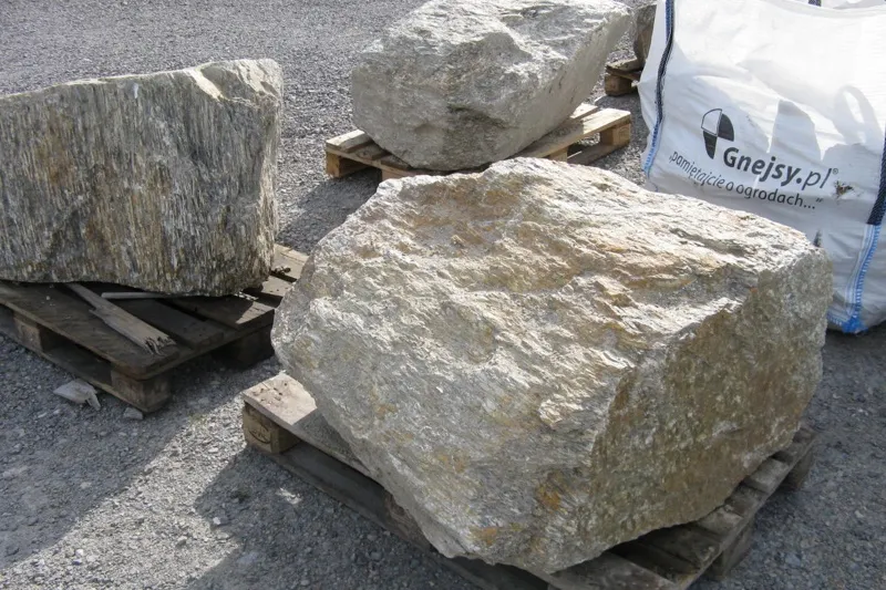 Kamień Monolit duży